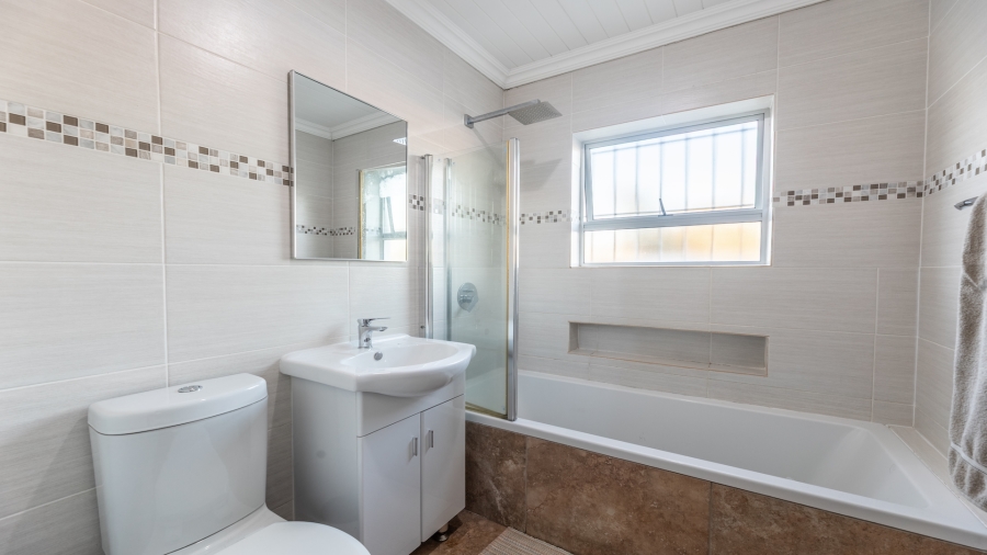 3 Bedroom Property for Sale in Table View Western Cape